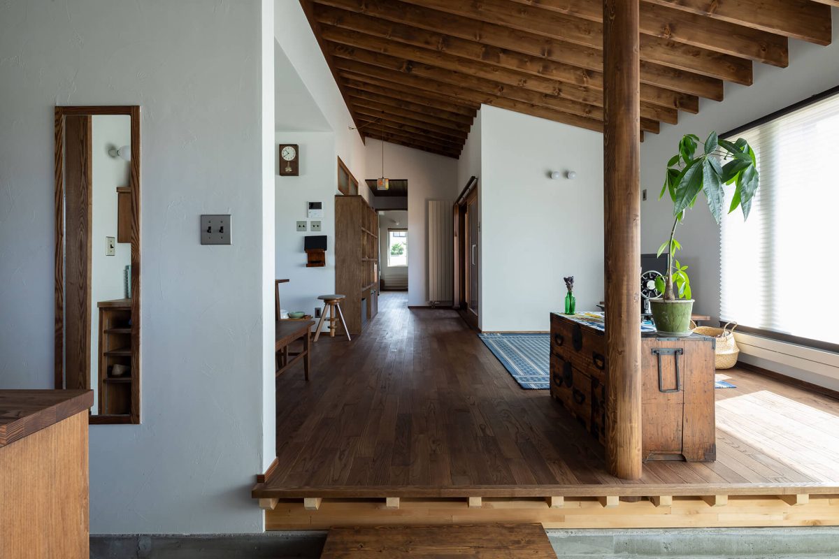 愛犬と夫婦が寄り添う、小さくて快適な平屋