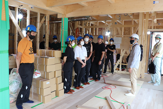 道ビルダーズ協会 現場見学に協力 – 札幌高技専の学生15人が参加