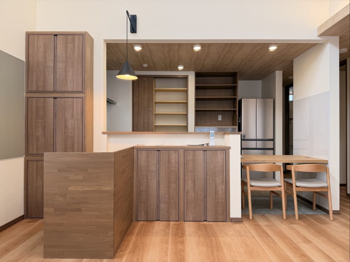 造作家具でコーディネートしたパッシブ換気の家